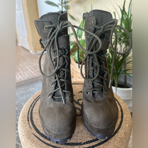 Shoedazzle High Heel Booties - Picture 3 of 10